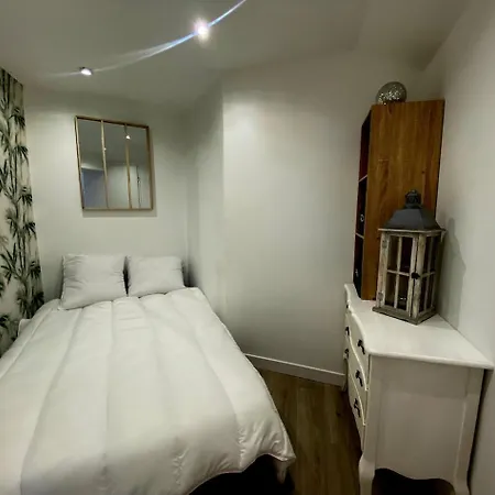 Apartament Centre Night Corner Near Tramway *